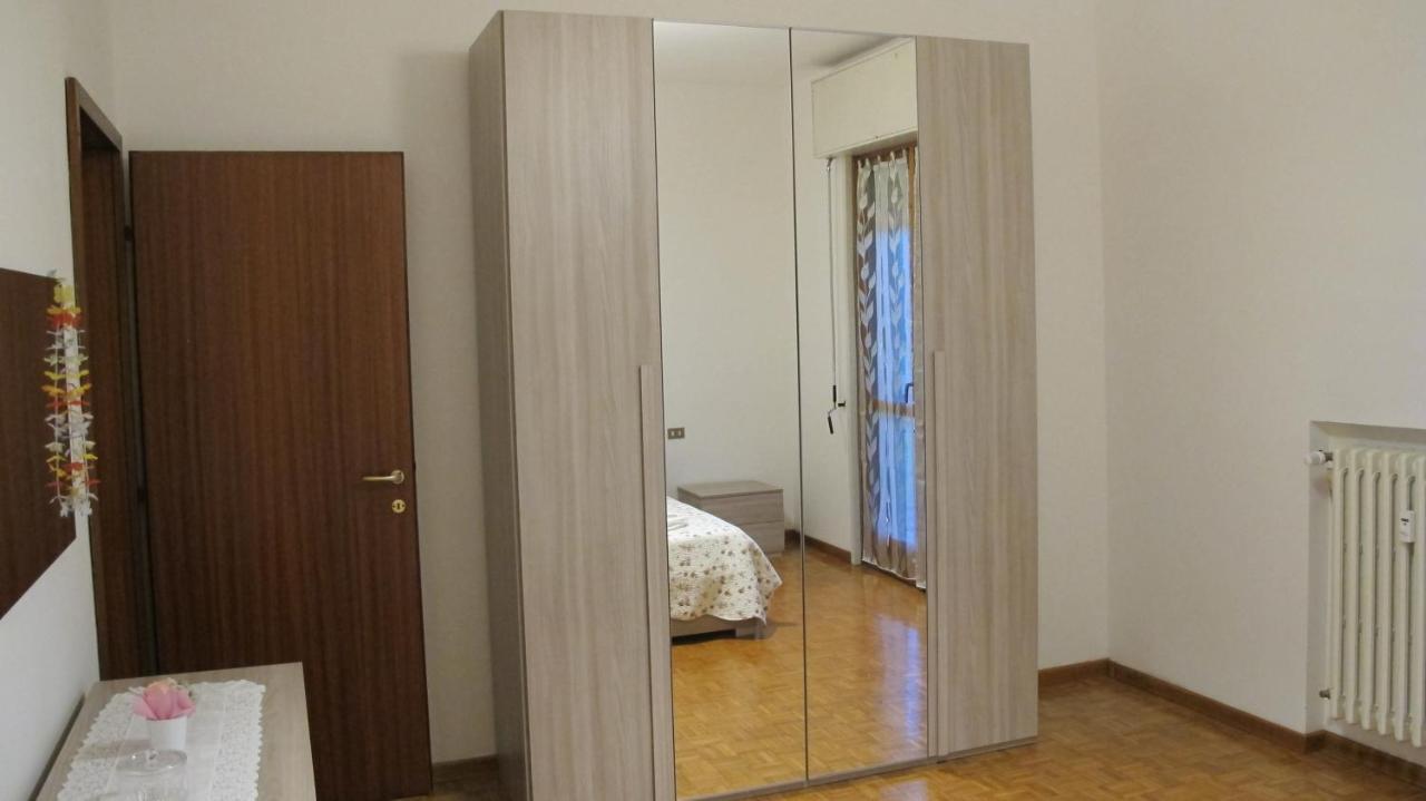 La Sistemazione Brillantino Silver Apartment Rozzano Luaran gambar