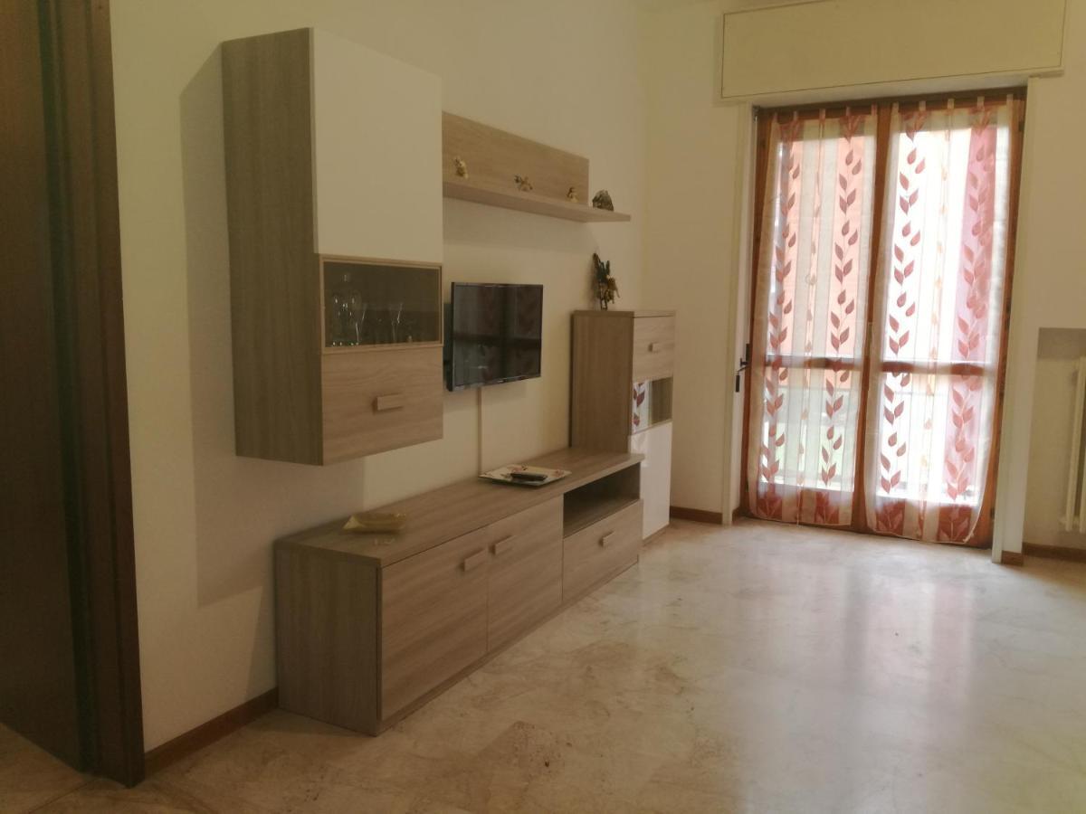 La Sistemazione Brillantino Silver Apartment Rozzano Luaran gambar